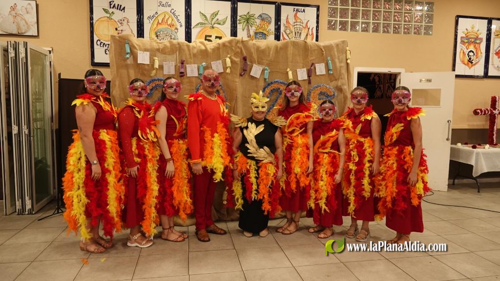 Les falleres majors de Borriana, de sopar pre-Cavalcada del Ninot