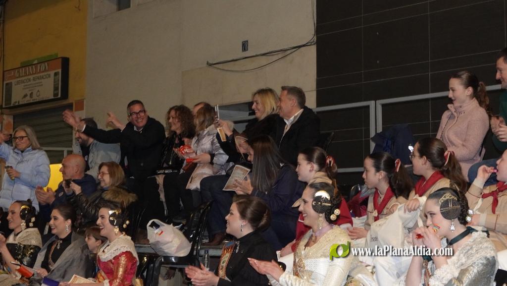 Burriana celebra la Cavalcada del Ninot amb s?tira i humor