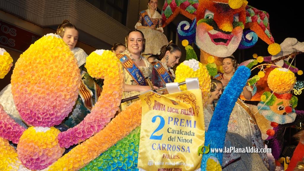Burriana celebra la Cavalcada del Ninot amb s?tira i humor
