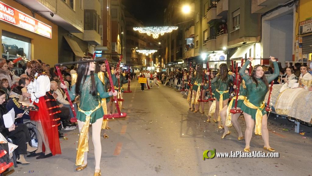 Burriana celebra la Cavalcada del Ninot amb s?tira i humor