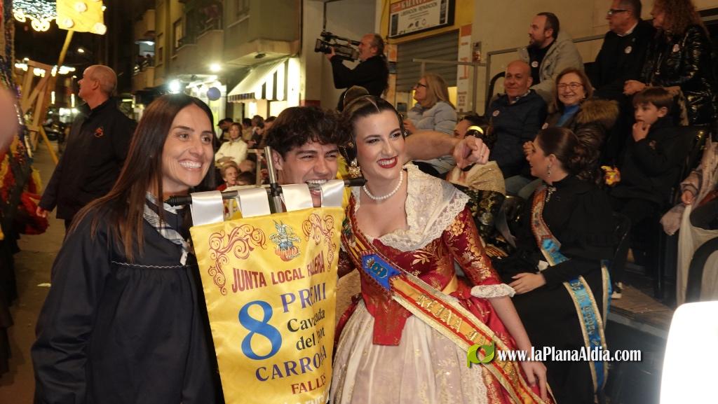 Burriana celebra la Cavalcada del Ninot amb s?tira i humor