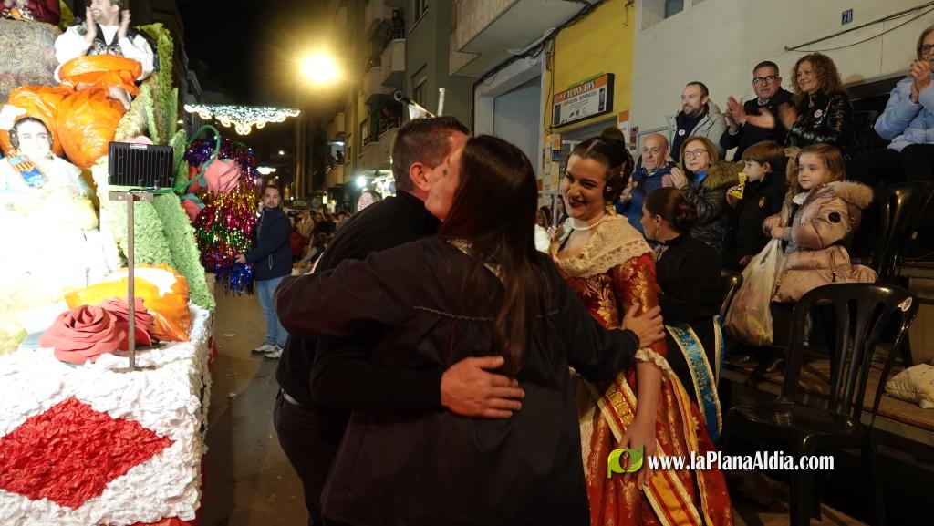 Burriana celebra la Cavalcada del Ninot amb s?tira i humor