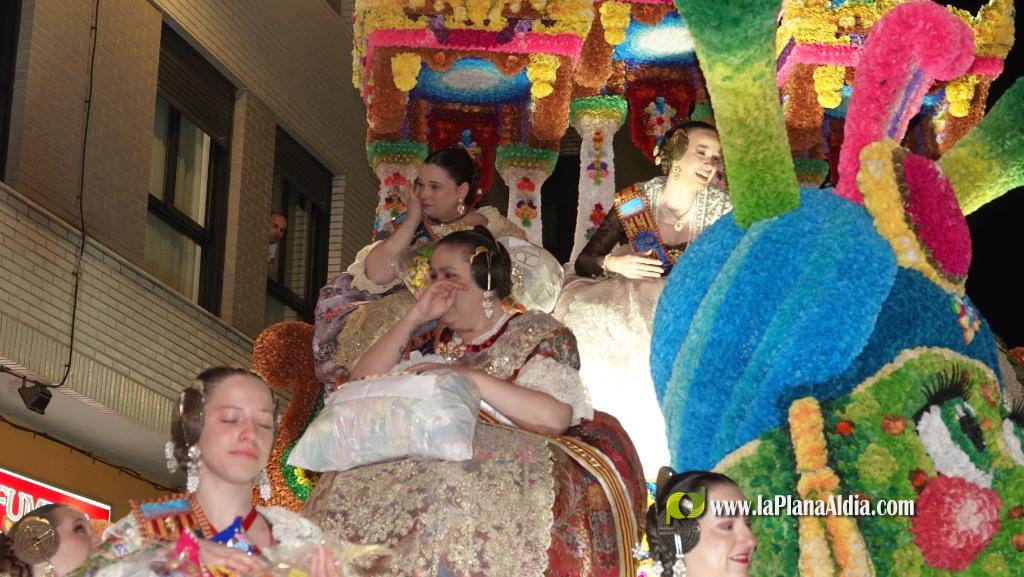 Burriana celebra la Cavalcada del Ninot amb s?tira i humor