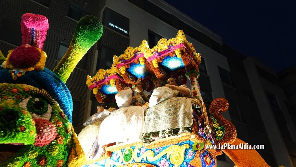 Burriana celebra la Cavalcada del Ninot amb s?tira i humor