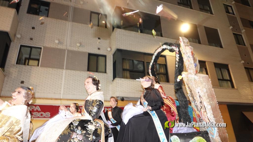 Burriana celebra la Cavalcada del Ninot amb s?tira i humor