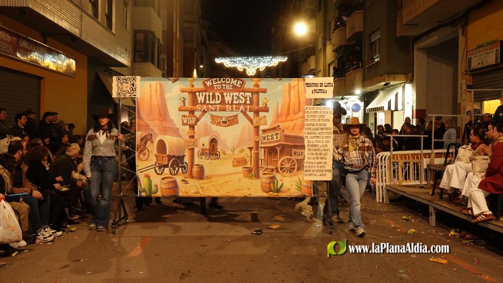 Burriana celebra la Cavalcada del Ninot amb s?tira i humor