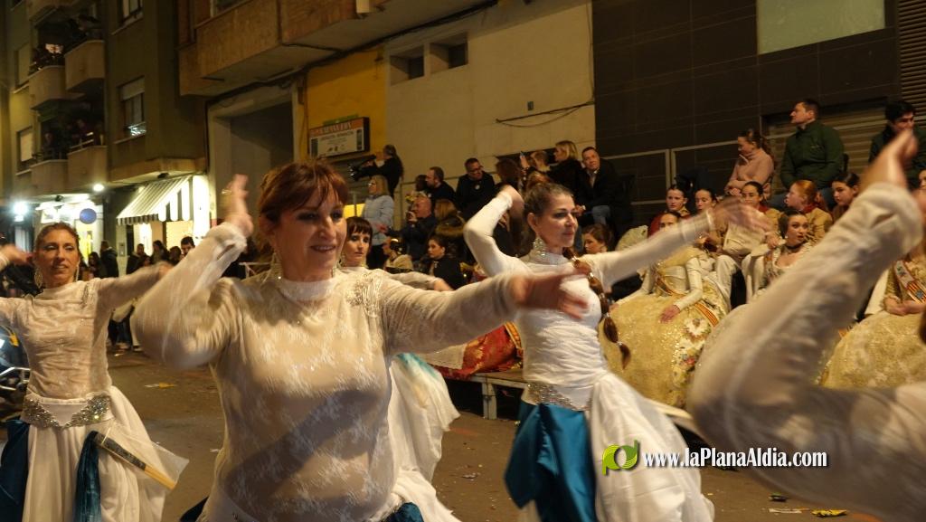 Burriana celebra la Cavalcada del Ninot amb s?tira i humor