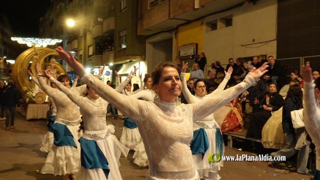 Burriana celebra la Cavalcada del Ninot amb s?tira i humor