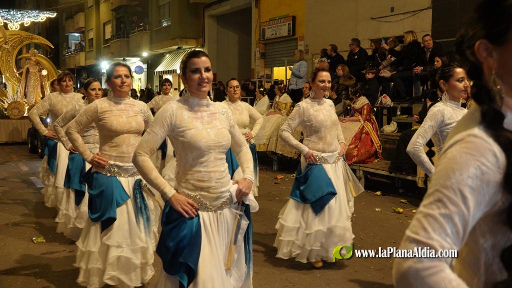 Burriana celebra la Cavalcada del Ninot amb s?tira i humor