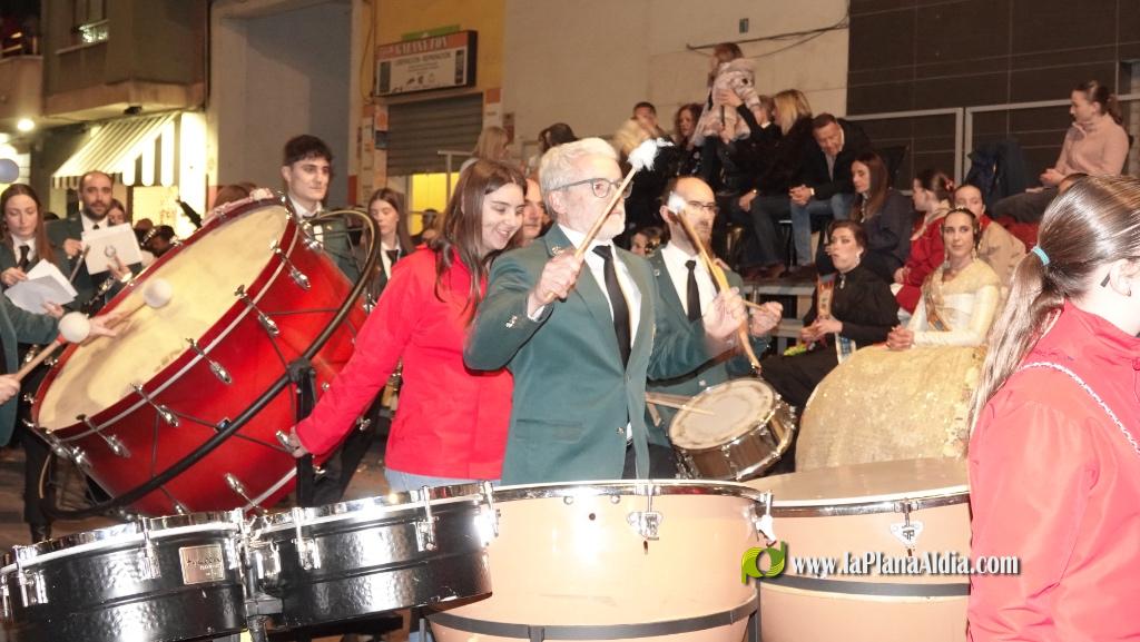 Burriana celebra la Cavalcada del Ninot amb s?tira i humor