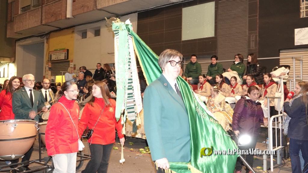 Burriana celebra la Cavalcada del Ninot amb s?tira i humor