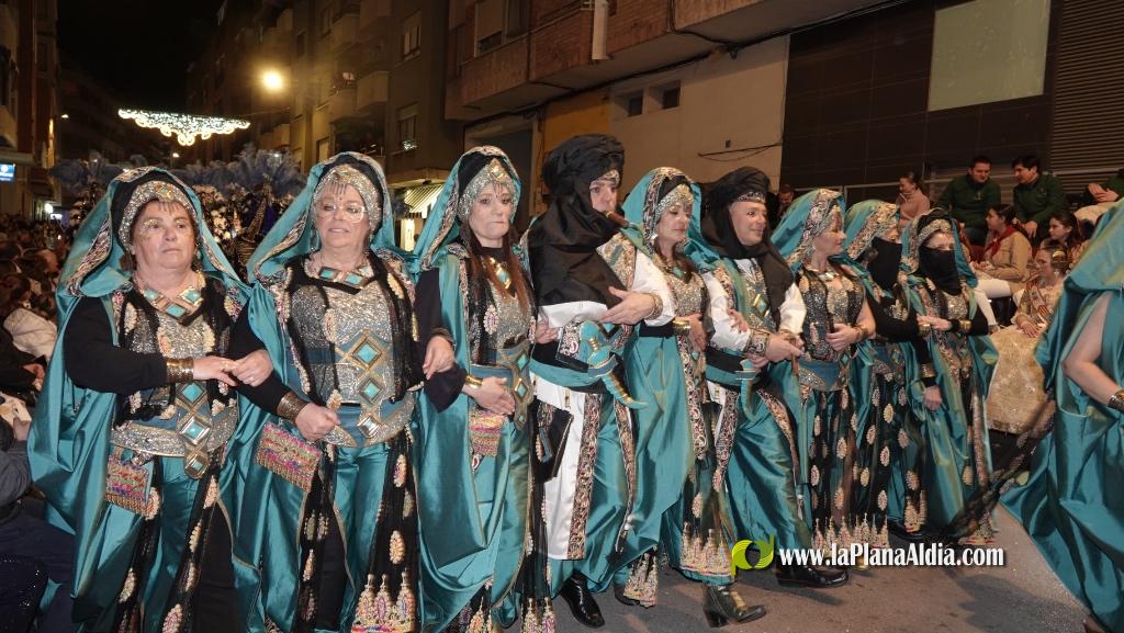 Burriana celebra la Cavalcada del Ninot amb s?tira i humor