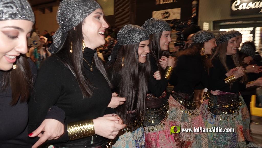 Burriana celebra la Cavalcada del Ninot amb s?tira i humor