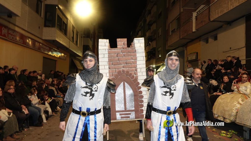 Burriana celebra la Cavalcada del Ninot amb s?tira i humor