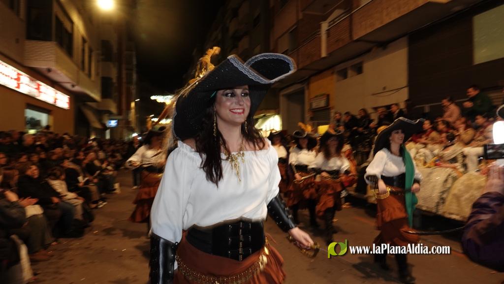 Burriana celebra la Cavalcada del Ninot amb s?tira i humor