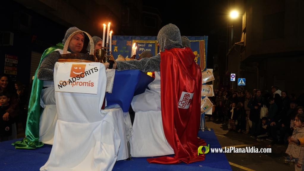 Burriana celebra la Cavalcada del Ninot amb s?tira i humor