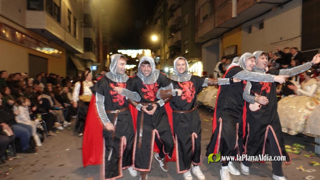 Burriana celebra la Cavalcada del Ninot amb s?tira i humor