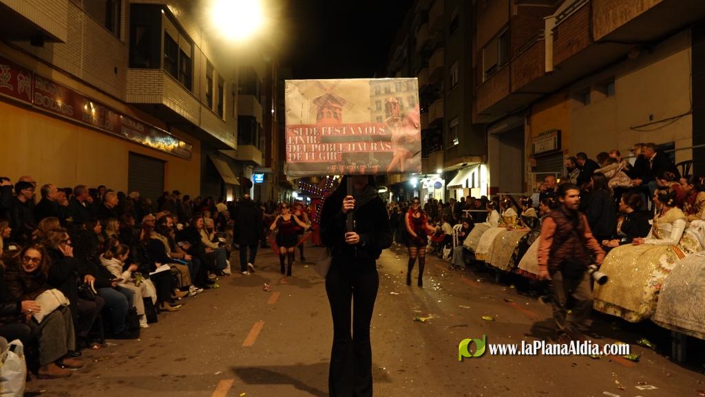 Burriana celebra la Cavalcada del Ninot amb s?tira i humor