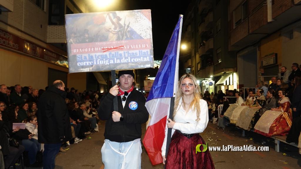 Burriana celebra la Cavalcada del Ninot amb s?tira i humor
