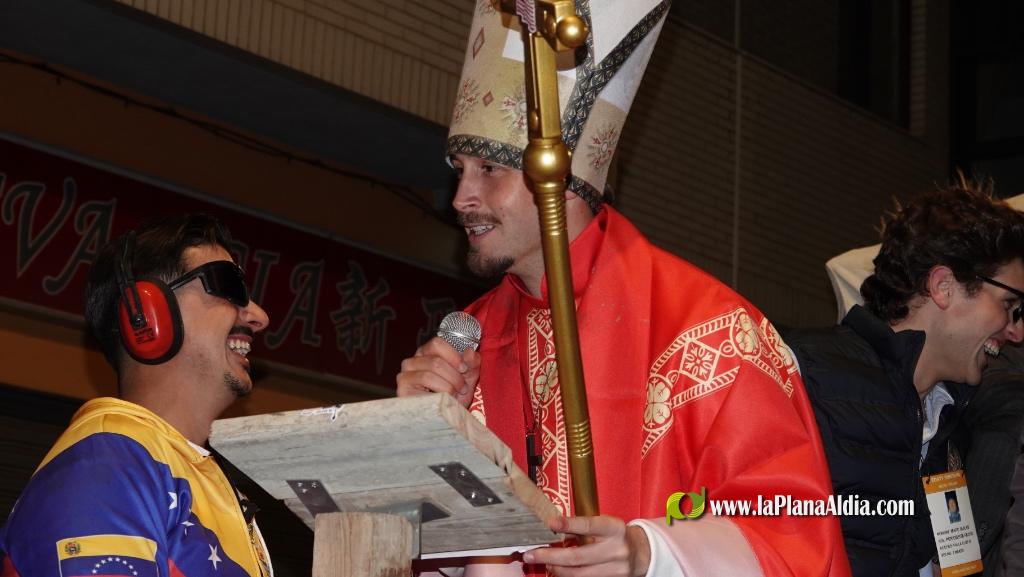 Burriana celebra la Cavalcada del Ninot amb s?tira i humor