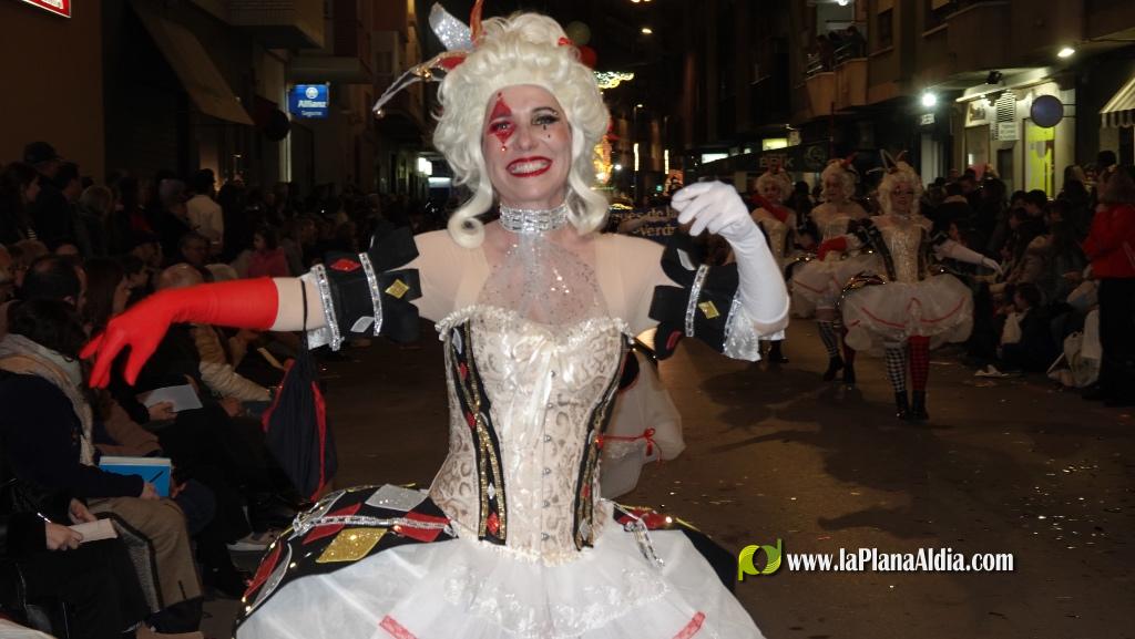 Burriana celebra la Cavalcada del Ninot amb s?tira i humor