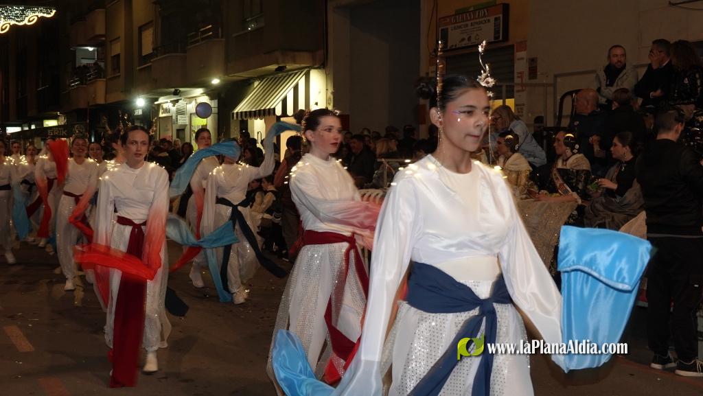 Burriana celebra la Cavalcada del Ninot amb s?tira i humor