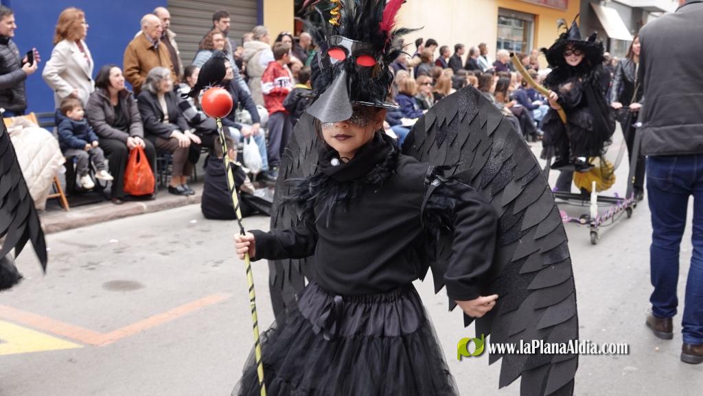 Borriana celebra la Cavalcada del Ninot Infantil amb desfilades i premis