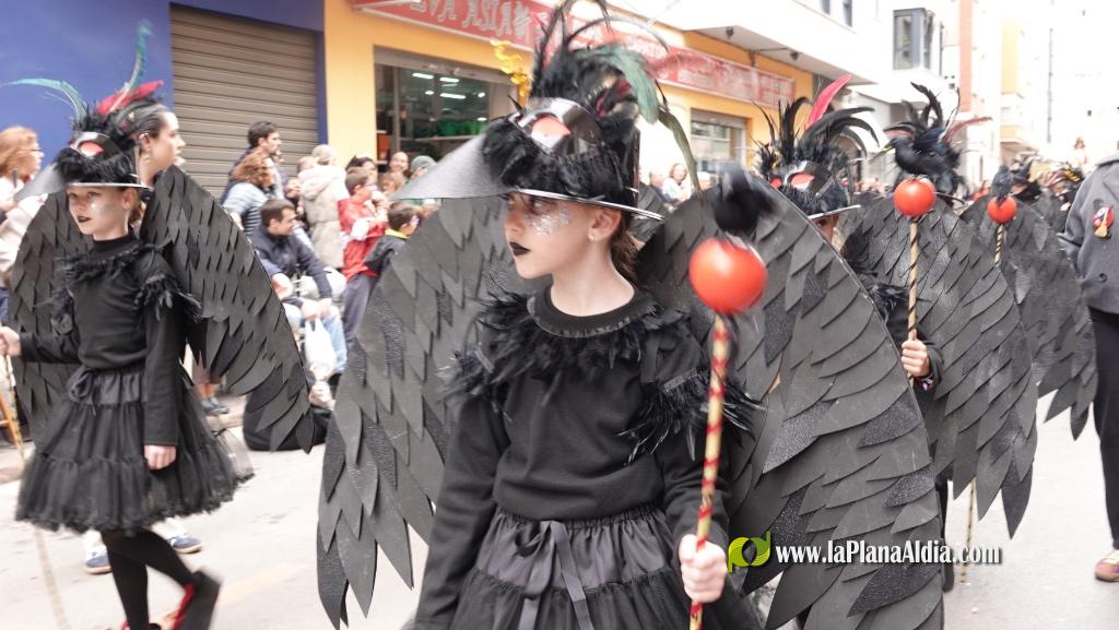 Borriana celebra la Cavalcada del Ninot Infantil amb desfilades i premis