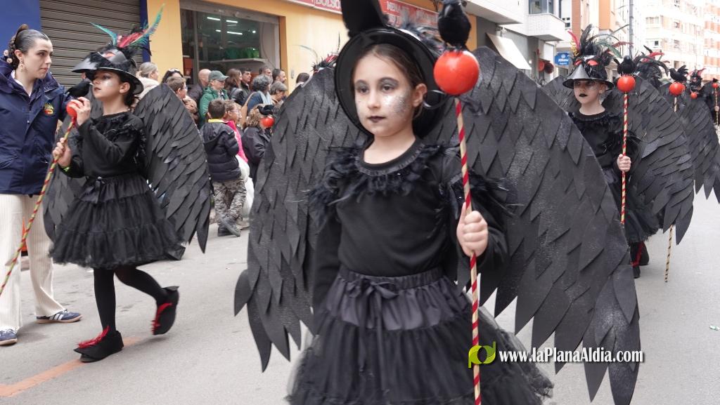 Borriana celebra la Cavalcada del Ninot Infantil amb desfilades i premis