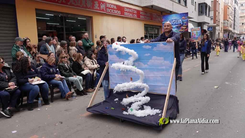 Borriana celebra la Cavalcada del Ninot Infantil amb desfilades i premis
