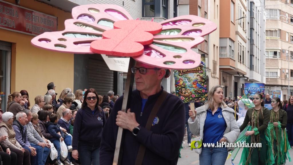 Borriana celebra la Cavalcada del Ninot Infantil amb desfilades i premis
