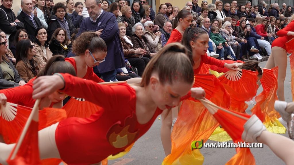 Borriana celebra la Cavalcada del Ninot Infantil amb desfilades i premis