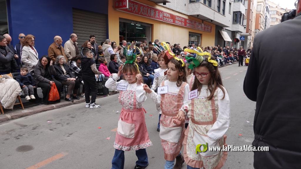 Borriana celebra la Cavalcada del Ninot Infantil amb desfilades i premis