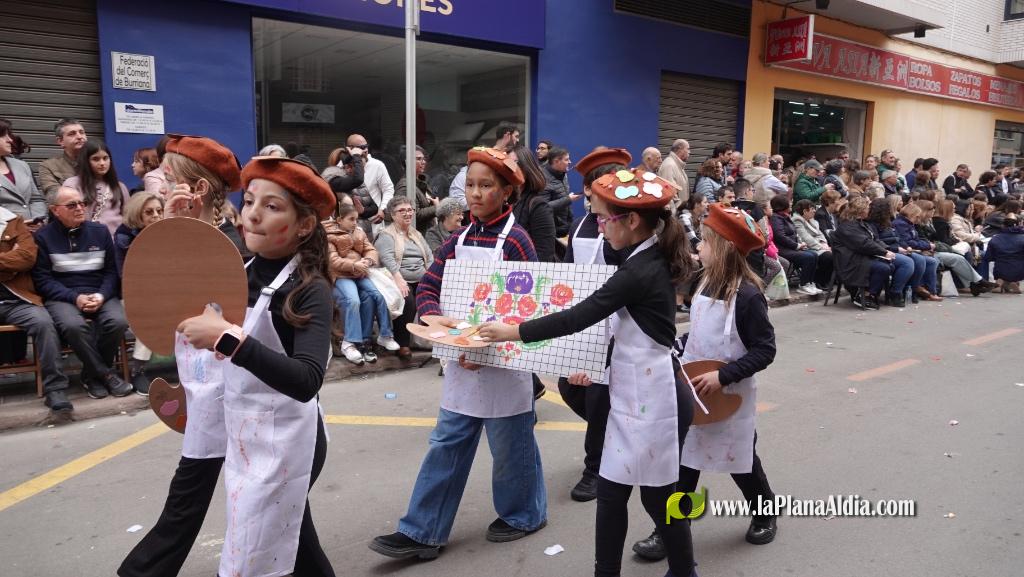 Borriana celebra la Cavalcada del Ninot Infantil amb desfilades i premis