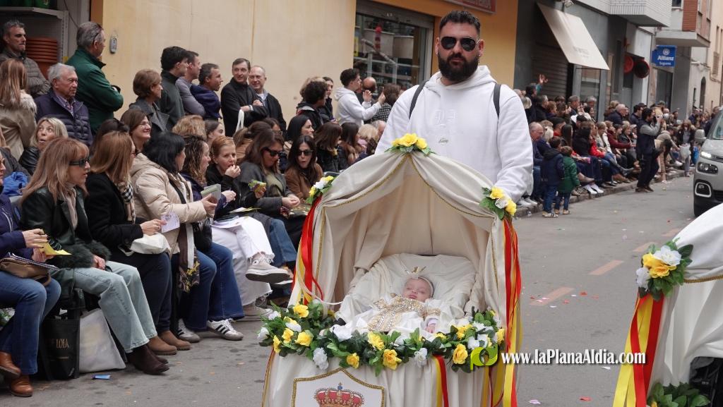 Borriana celebra la Cavalcada del Ninot Infantil amb desfilades i premis