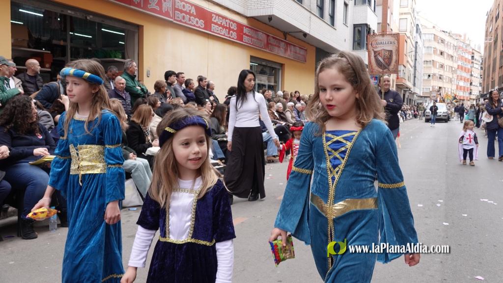 Borriana celebra la Cavalcada del Ninot Infantil amb desfilades i premis