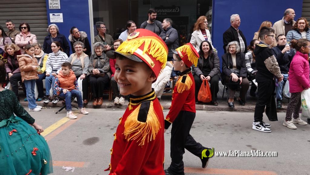 Borriana celebra la Cavalcada del Ninot Infantil amb desfilades i premis