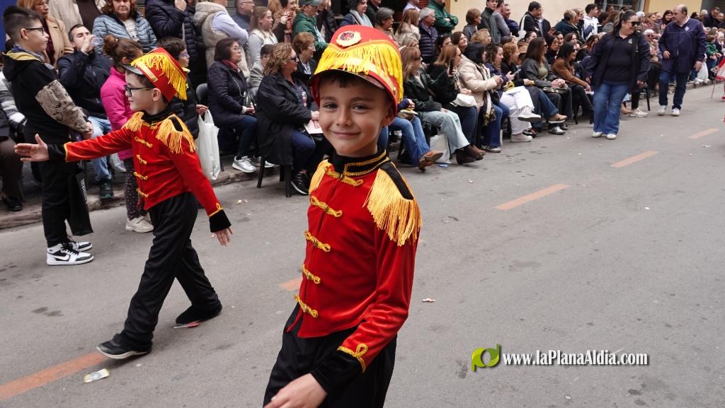 Borriana celebra la Cavalcada del Ninot Infantil amb desfilades i premis
