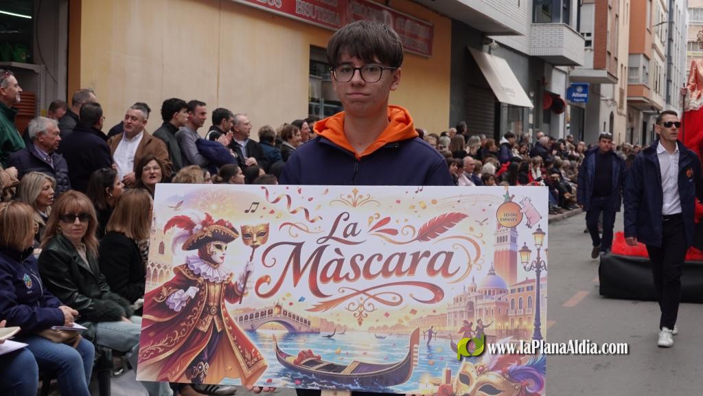 Borriana celebra la Cavalcada del Ninot Infantil amb desfilades i premis