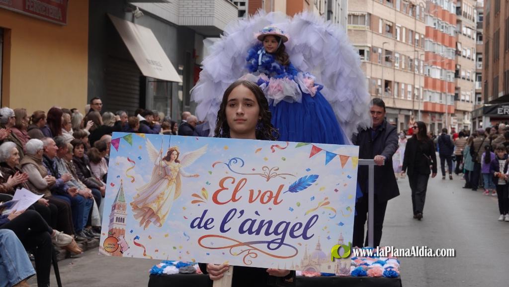 Borriana celebra la Cavalcada del Ninot Infantil amb desfilades i premis