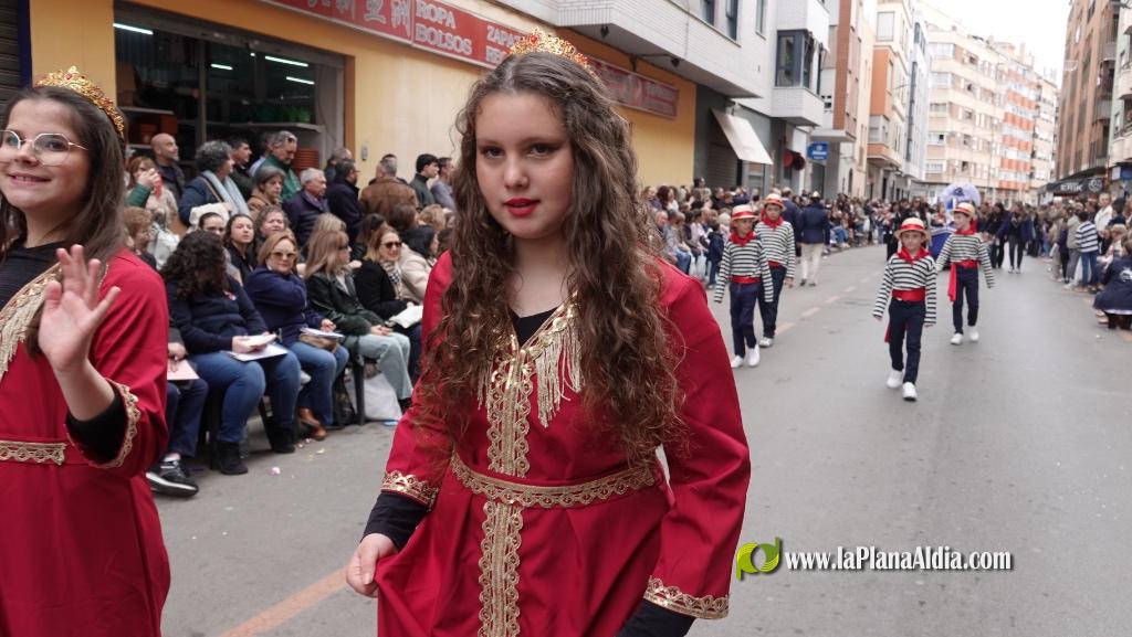 Borriana celebra la Cavalcada del Ninot Infantil amb desfilades i premis
