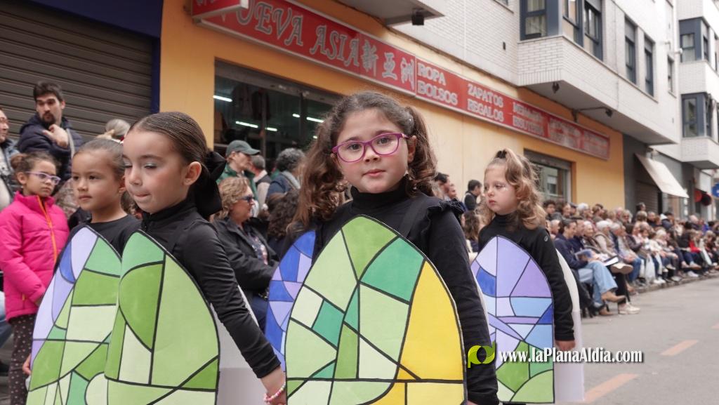 Borriana celebra la Cavalcada del Ninot Infantil amb desfilades i premis