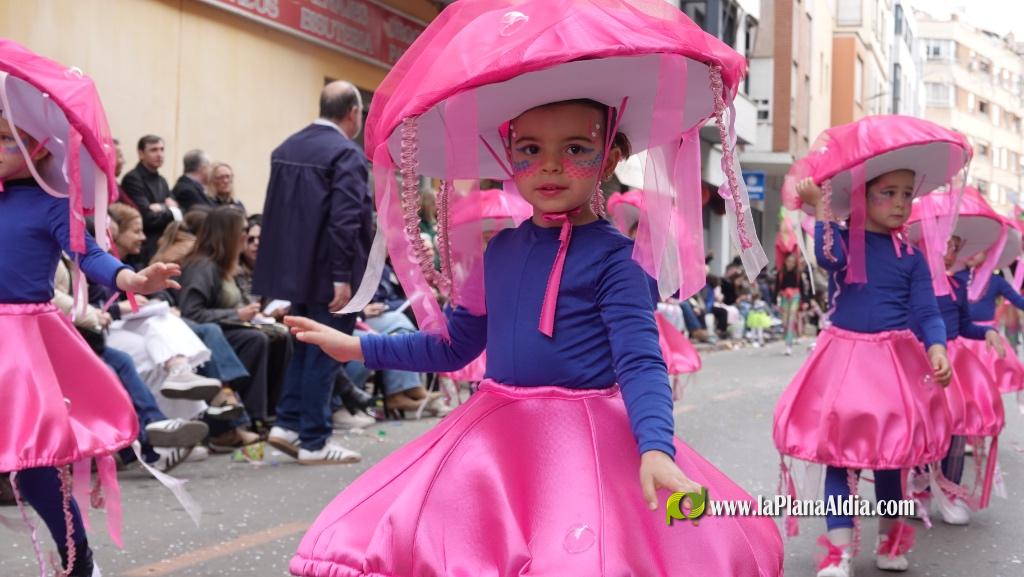 Borriana celebra la Cavalcada del Ninot Infantil amb desfilades i premis