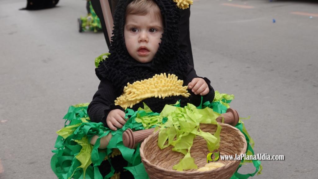 Borriana celebra la Cavalcada del Ninot Infantil amb desfilades i premis