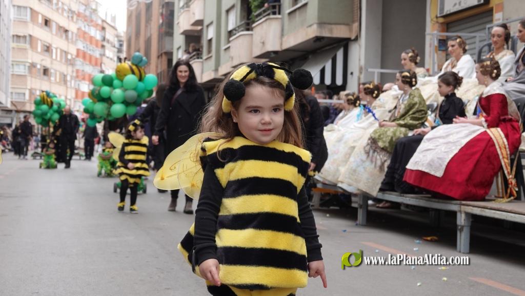 Borriana celebra la Cavalcada del Ninot Infantil amb desfilades i premis