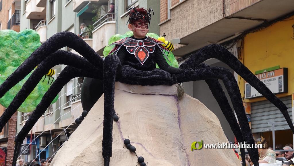 Borriana celebra la Cavalcada del Ninot Infantil amb desfilades i premis