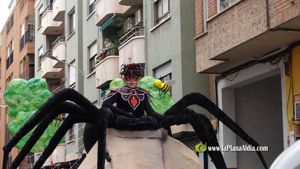 Borriana celebra la Cavalcada del Ninot Infantil amb desfilades i premis