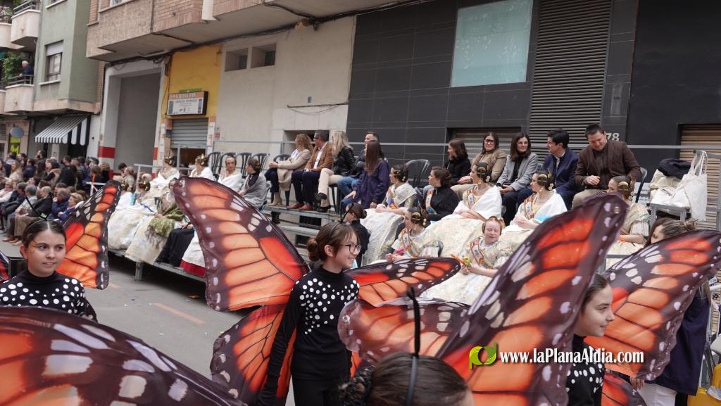 Borriana celebra la Cavalcada del Ninot Infantil amb desfilades i premis
