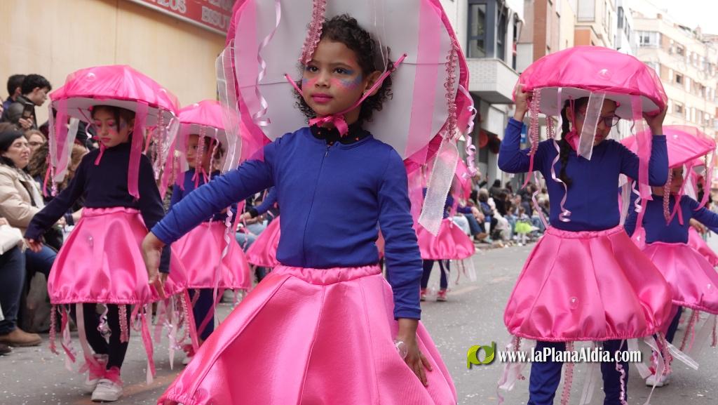 Borriana celebra la Cavalcada del Ninot Infantil amb desfilades i premis