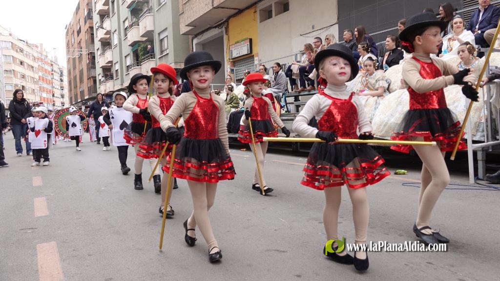 Borriana celebra la Cavalcada del Ninot Infantil amb desfilades i premis